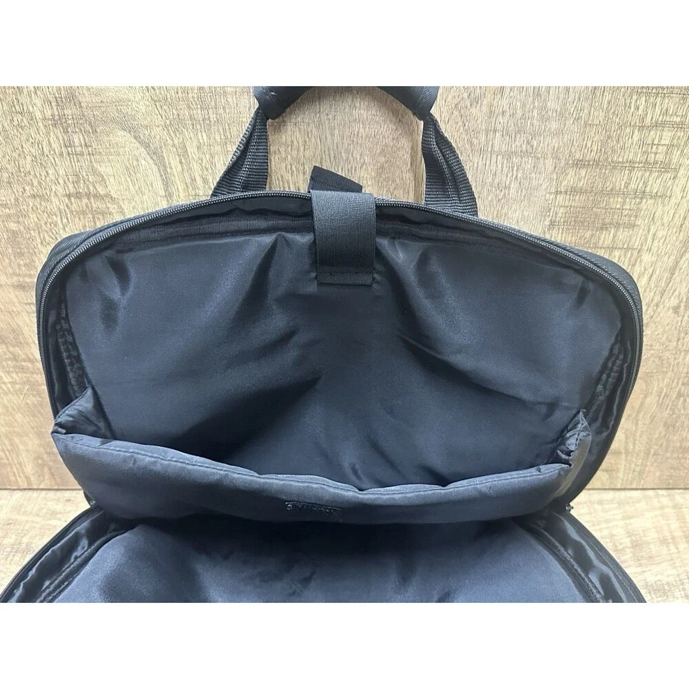 ThinkPad black computer bag with multiple compartments and pockets 16x13 Inches